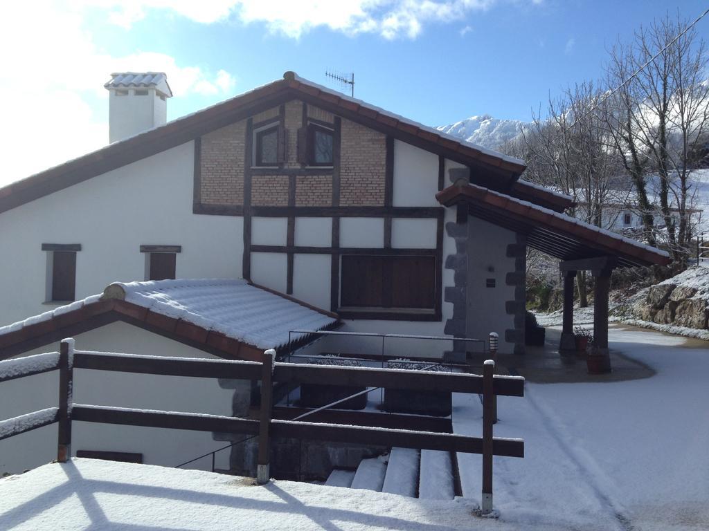 Azcárate Casa Rural Balerdi 게스트하우스 외부 사진